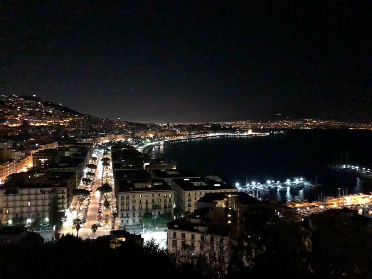 Bobbo House Apartment Napoli Bagian luar foto